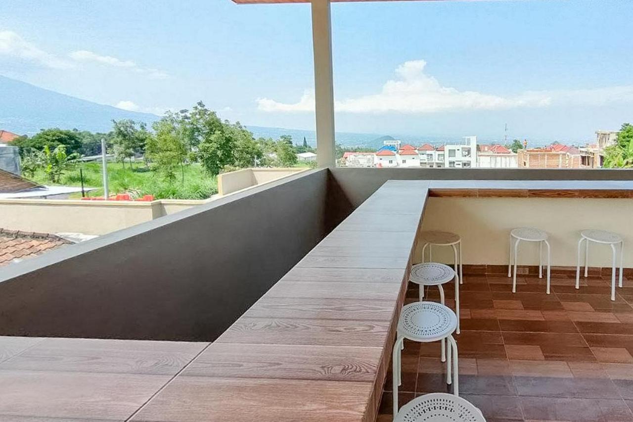 Reddoorz Near Bns Batu Hotel Tlekung Bagian luar foto